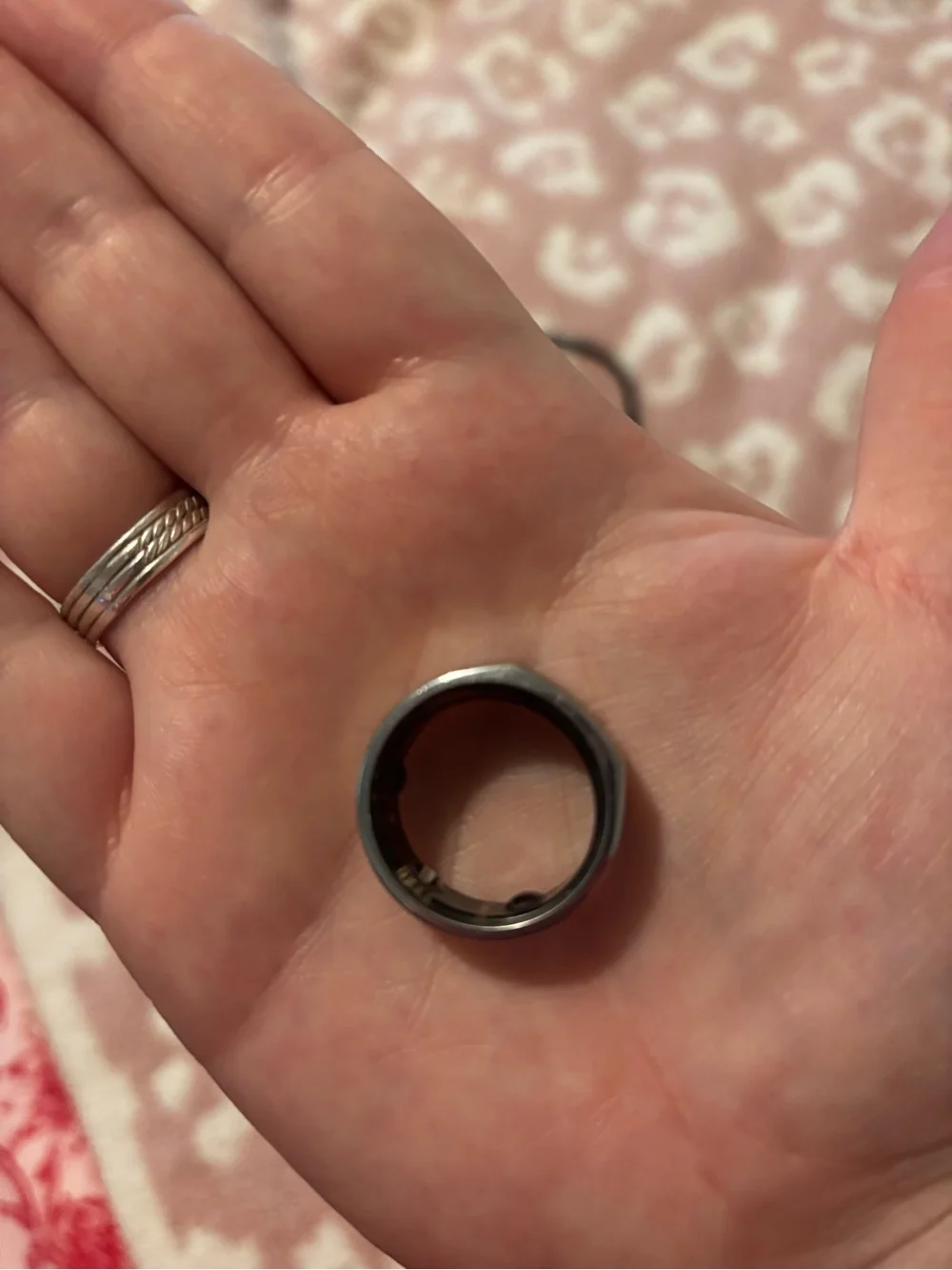 Oura Metallic Silver Smart Ring Body
